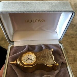 1988 Vintage Bulova Miniature Clock Collection - Brass Acorn Desk - Model B0507